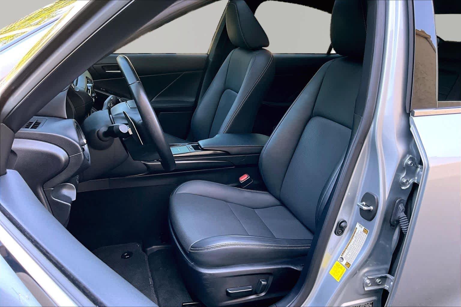 Used 2024 Iridium Lexus F SPORT Design image 15