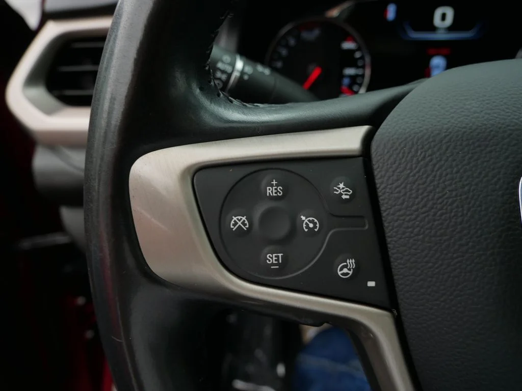 Used 2022 Red GMC Denali image 29