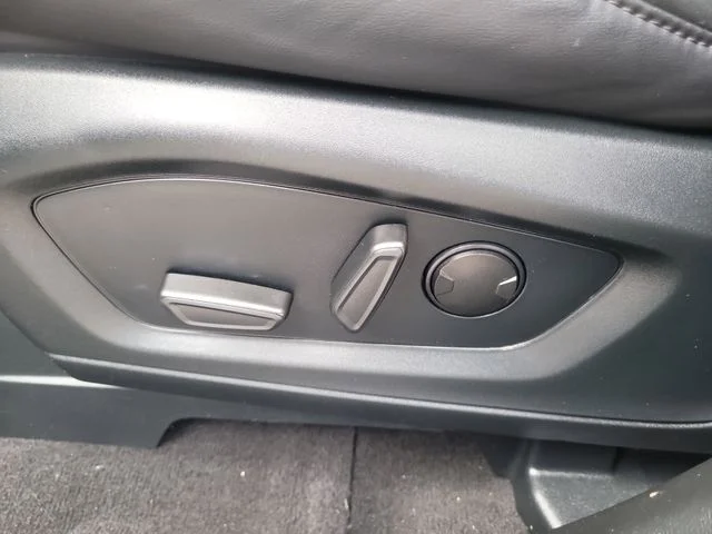 Used 2023 Silver Ford XLT image 22
