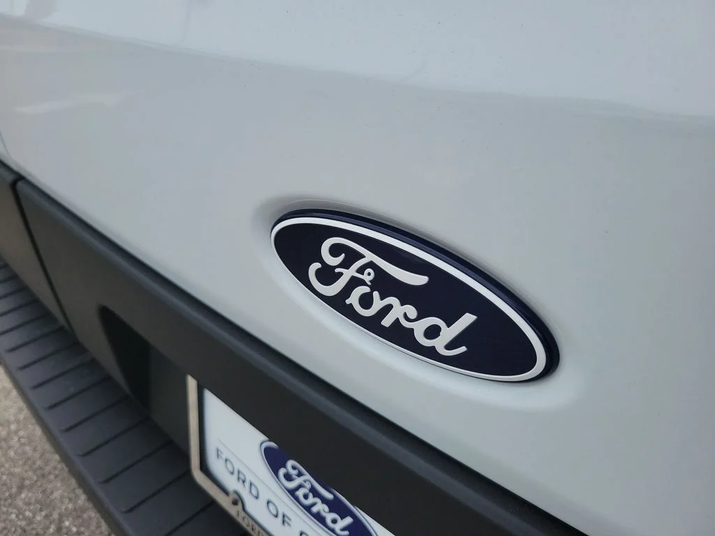 New 2026 Oxford White Ford Cargo Van image 7