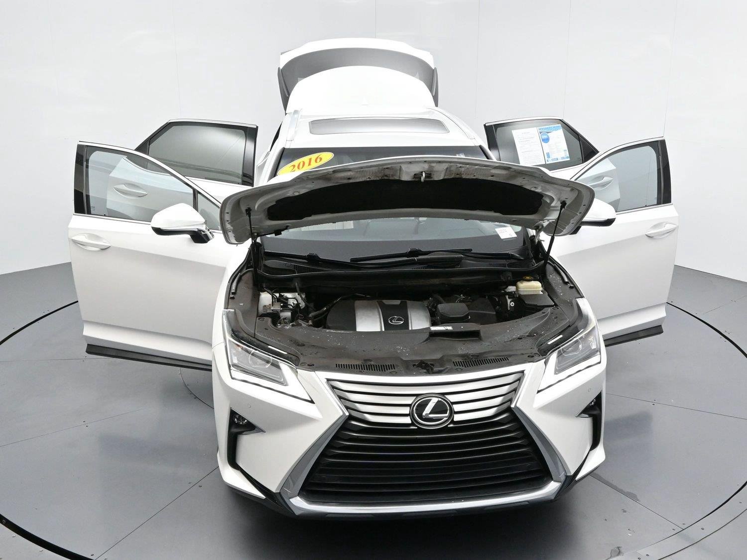 Used 2016 Eminent White Pearl Lexus FWD 4dr image 48