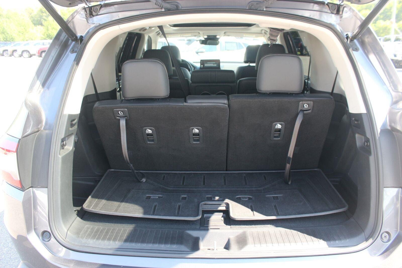 Used 2024 Gray Honda Touring image 12