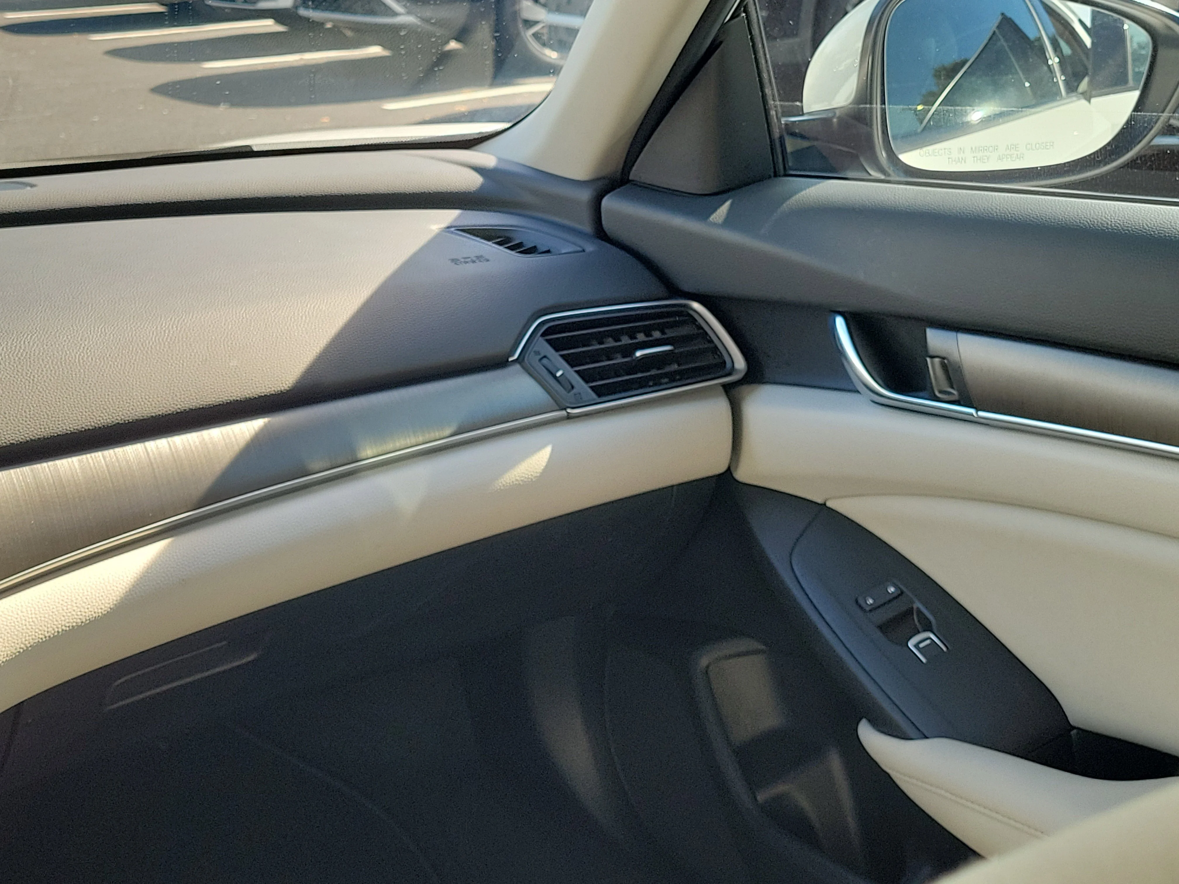 Certified Used 2022 Platinum White Pearl Honda LX image 39