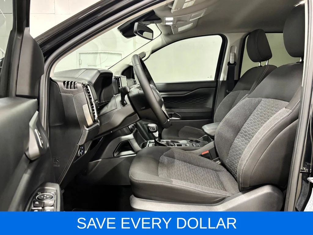 Used 2025 Black Ford XLT image 17