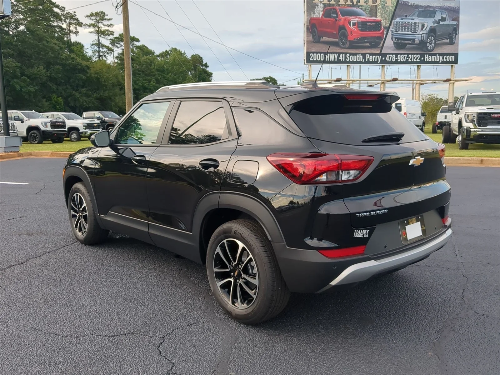 New 2026 Mosaic Black Metallic Chevrolet LT image 30