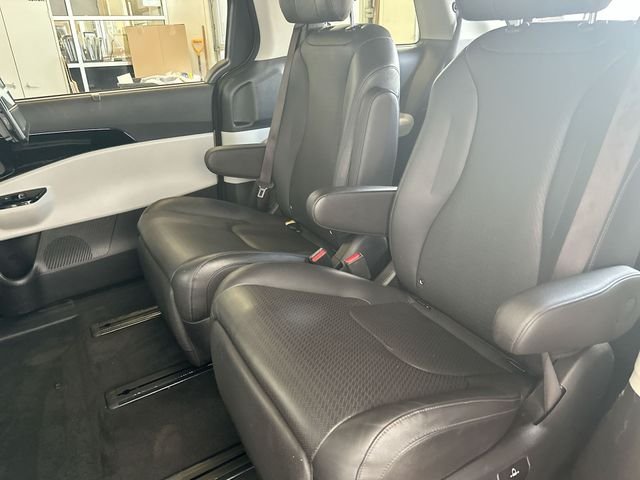 Used 2024 Gray Kia SX Prestige image 27