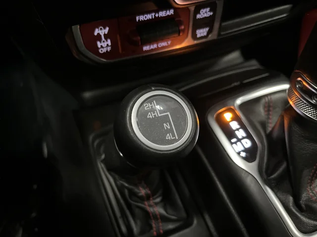 Used 2022 Blue Pearl Jeep Unlimited Rubicon image 21