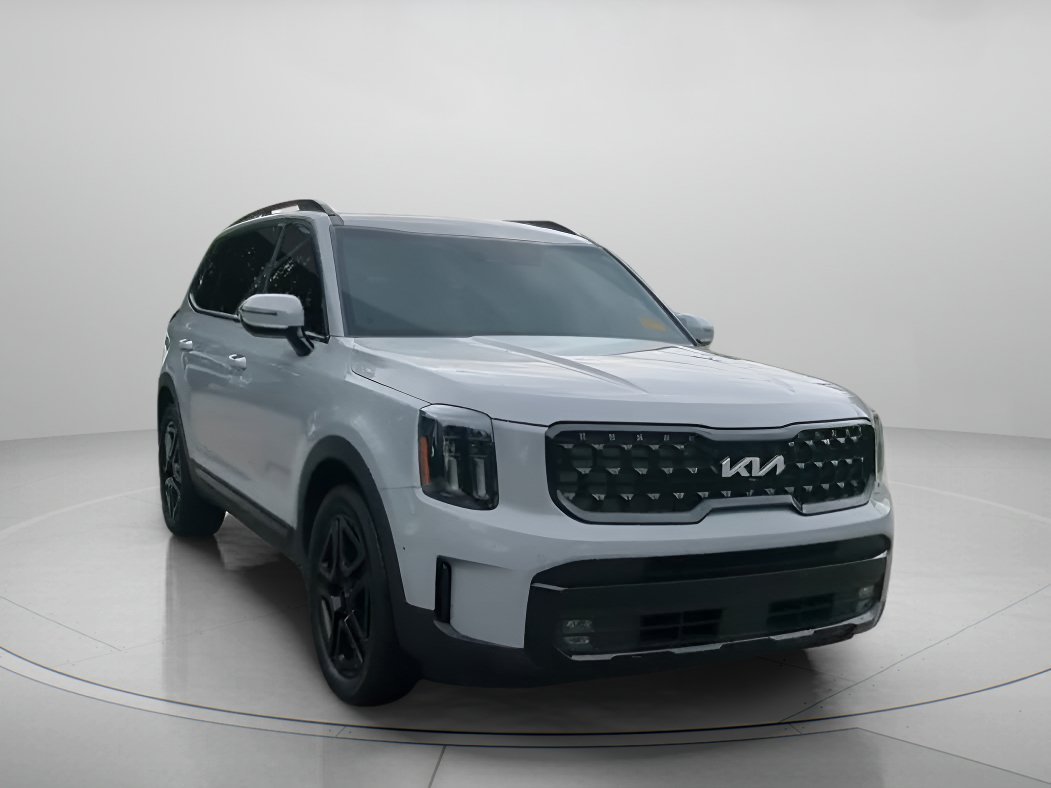 Used 2024 Wolf Gray Kia SX X-Line image 35