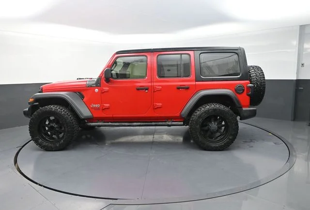 Used 2018 Red Jeep Unlimited Sport image 4