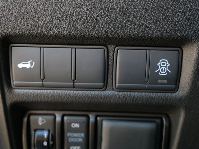 Used 2019 Blue Pearl Nissan SV image 18