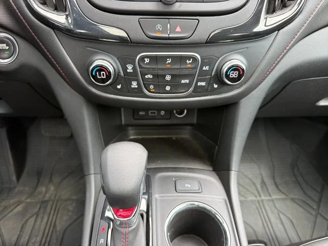 Used 2023 SUMMIT WHITE Chevrolet RS image 33