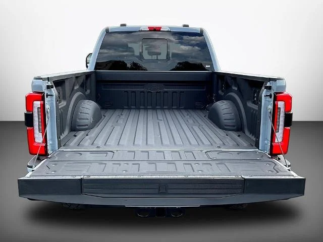 2026 Ford F-350 Super Duty Platinum - Photo 51