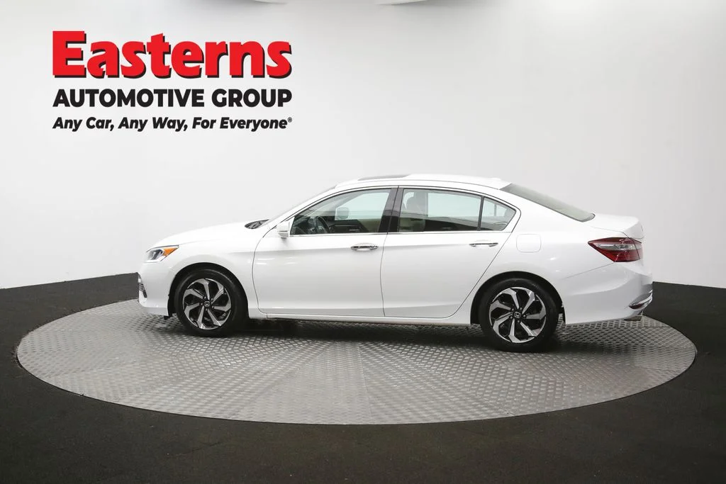 Used 2017 White Honda EX-L image 62