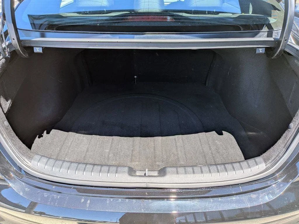 Used 2023 Black Kia GT image 8
