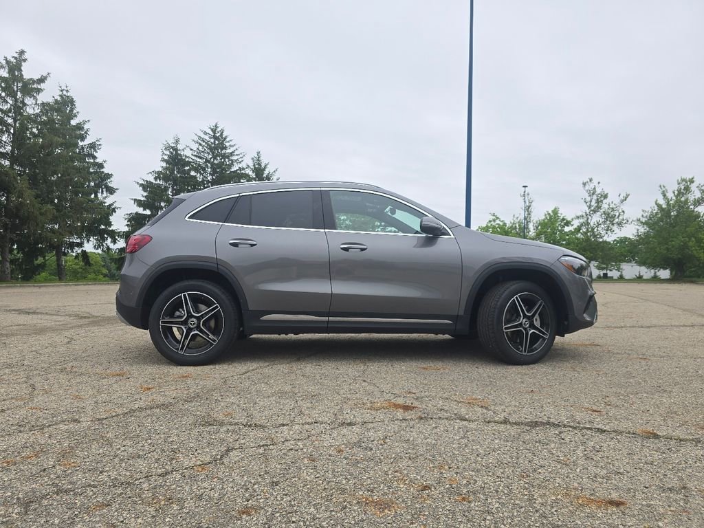 New 2026 Mountain Grey Metallic Mercedes-Benz GLA 250 image 53