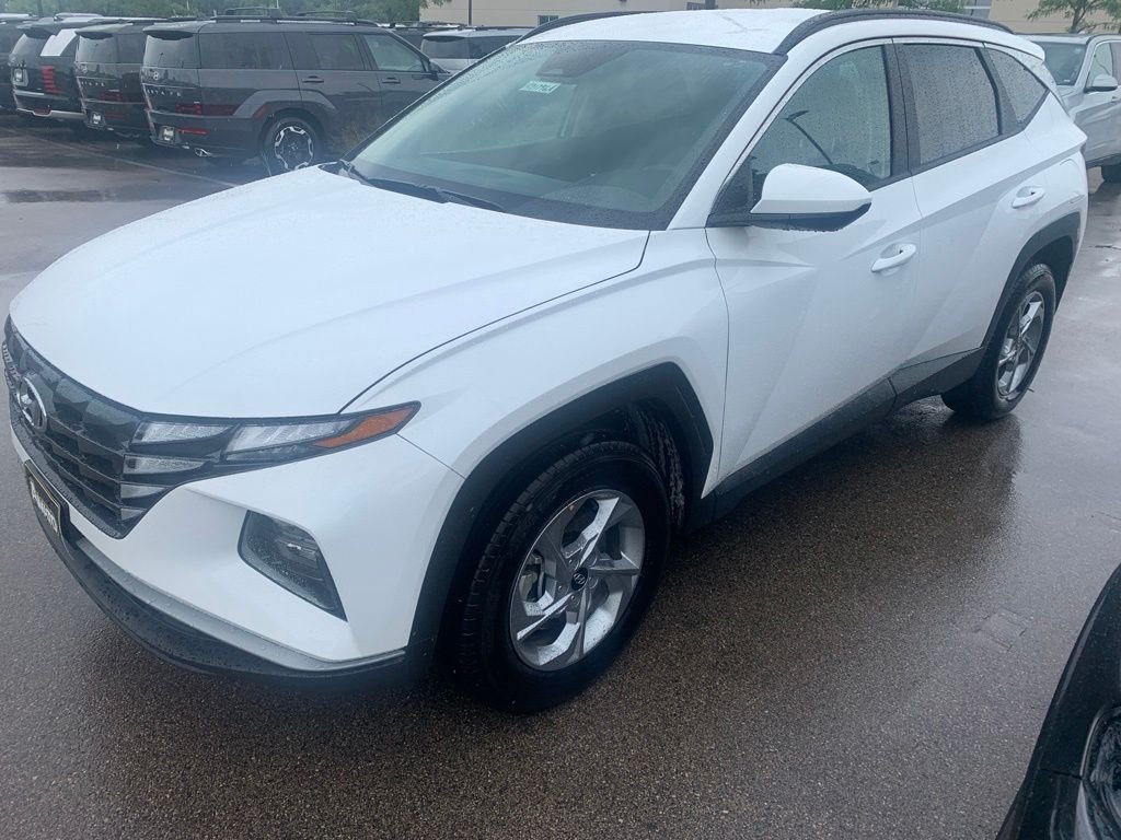 Certified Used 2024 White Hyundai SEL image 1