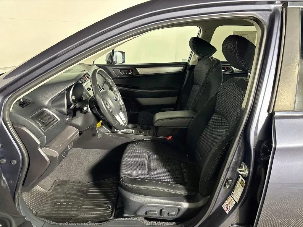 Used 2017 Gray Subaru 2.5i Premium image 11