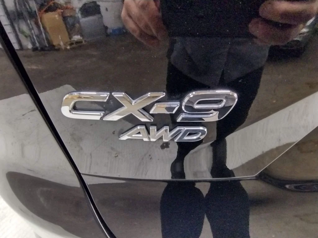 Used 2017 Black Mazda Signature image 14