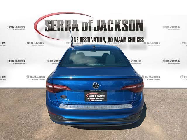 Used 2024  Volkswagen Sport image 8