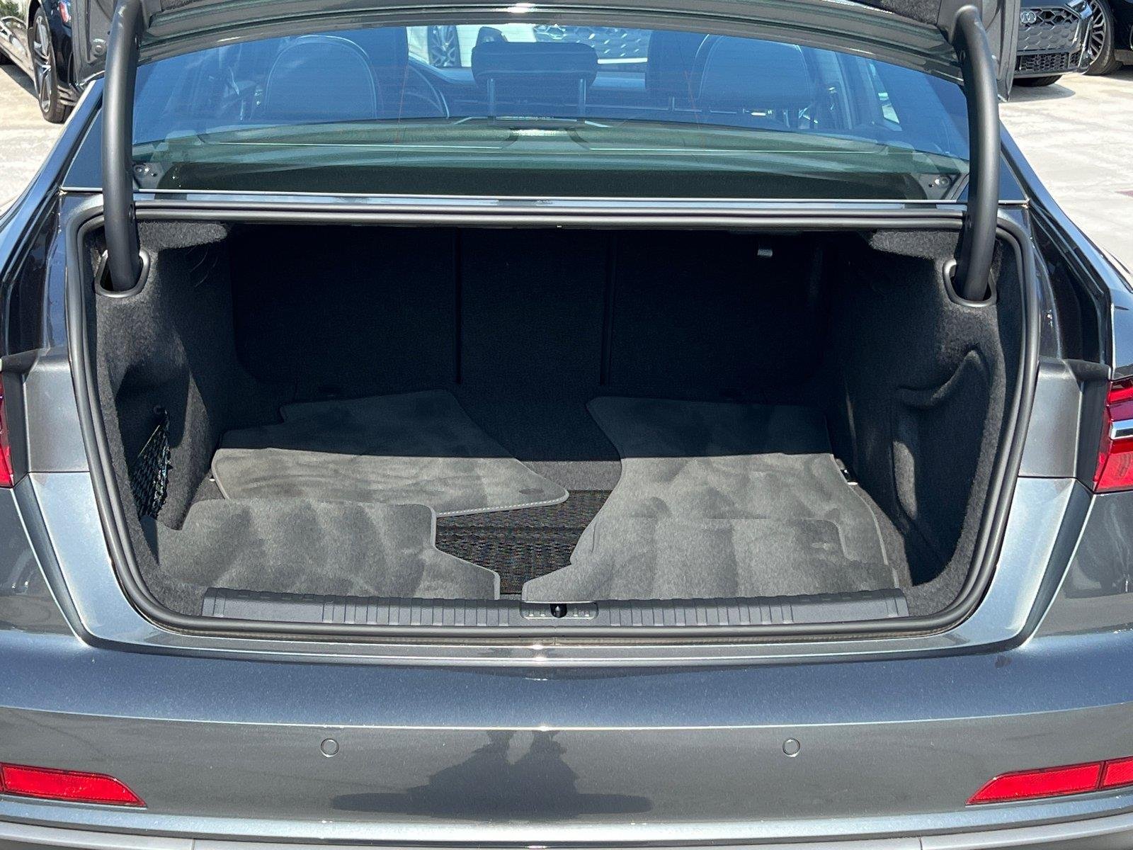 Used 2025 Daytona Gray Pearl Effect Audi Prestige image 18