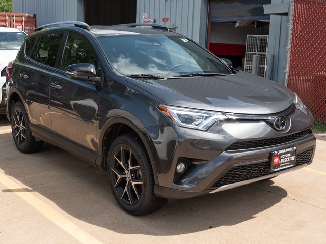 2017 Toyota RAV4 SE
