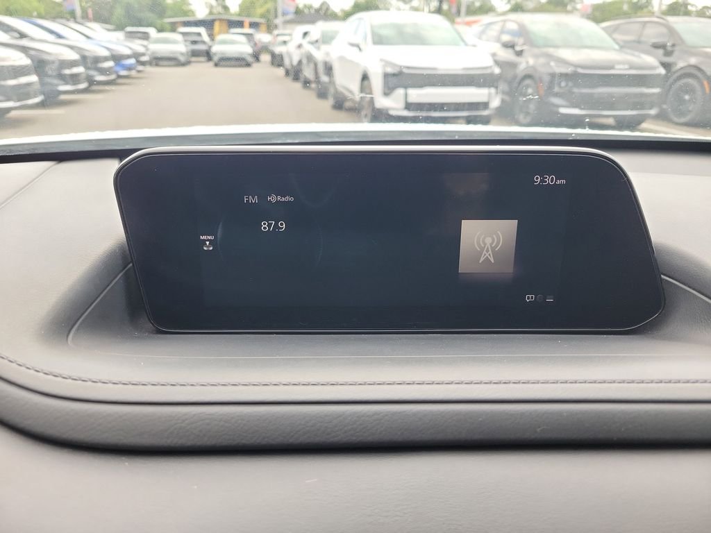 Used 2021 White Mazda Select image 31