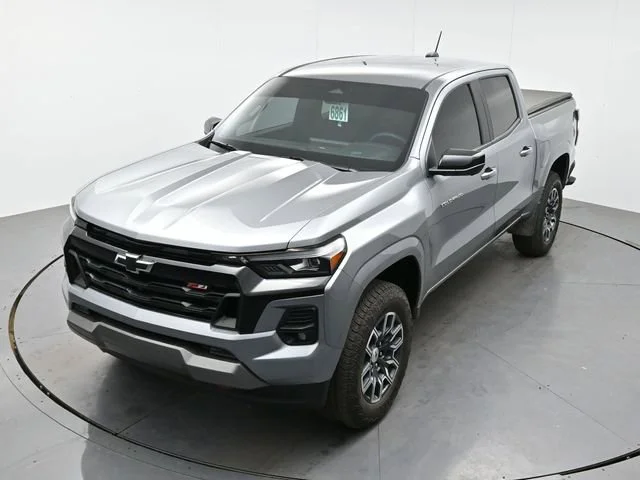 Used 2024 Sterling Gray Metallic Chevrolet Z71 image 19