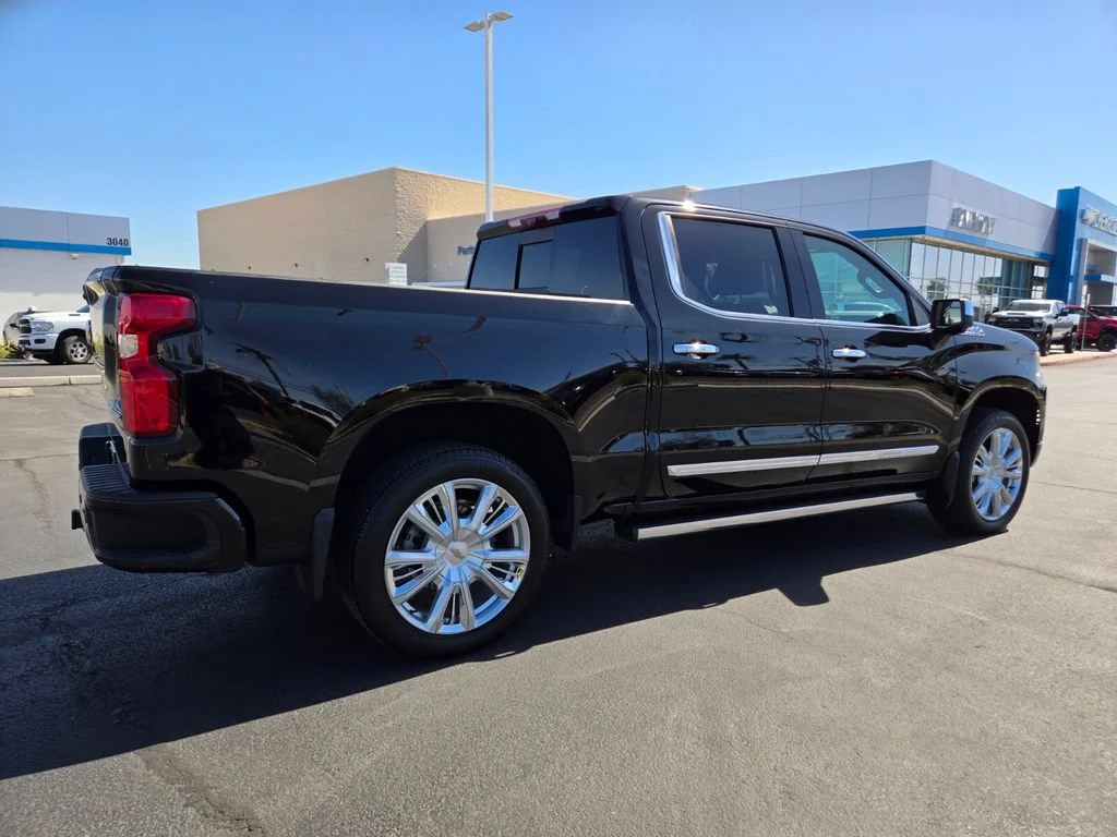 Used 2024 Black Chevrolet High Country image 6