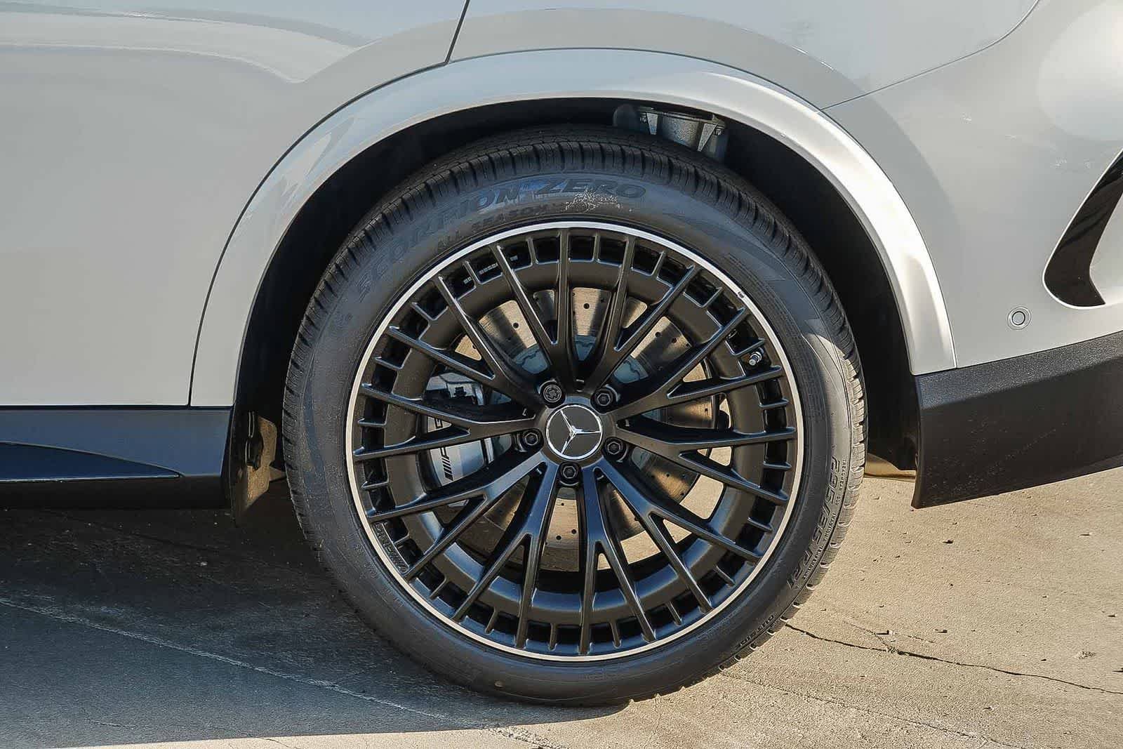 New 2026 Polar White Mercedes-Benz AMG® GLC 43 image 11
