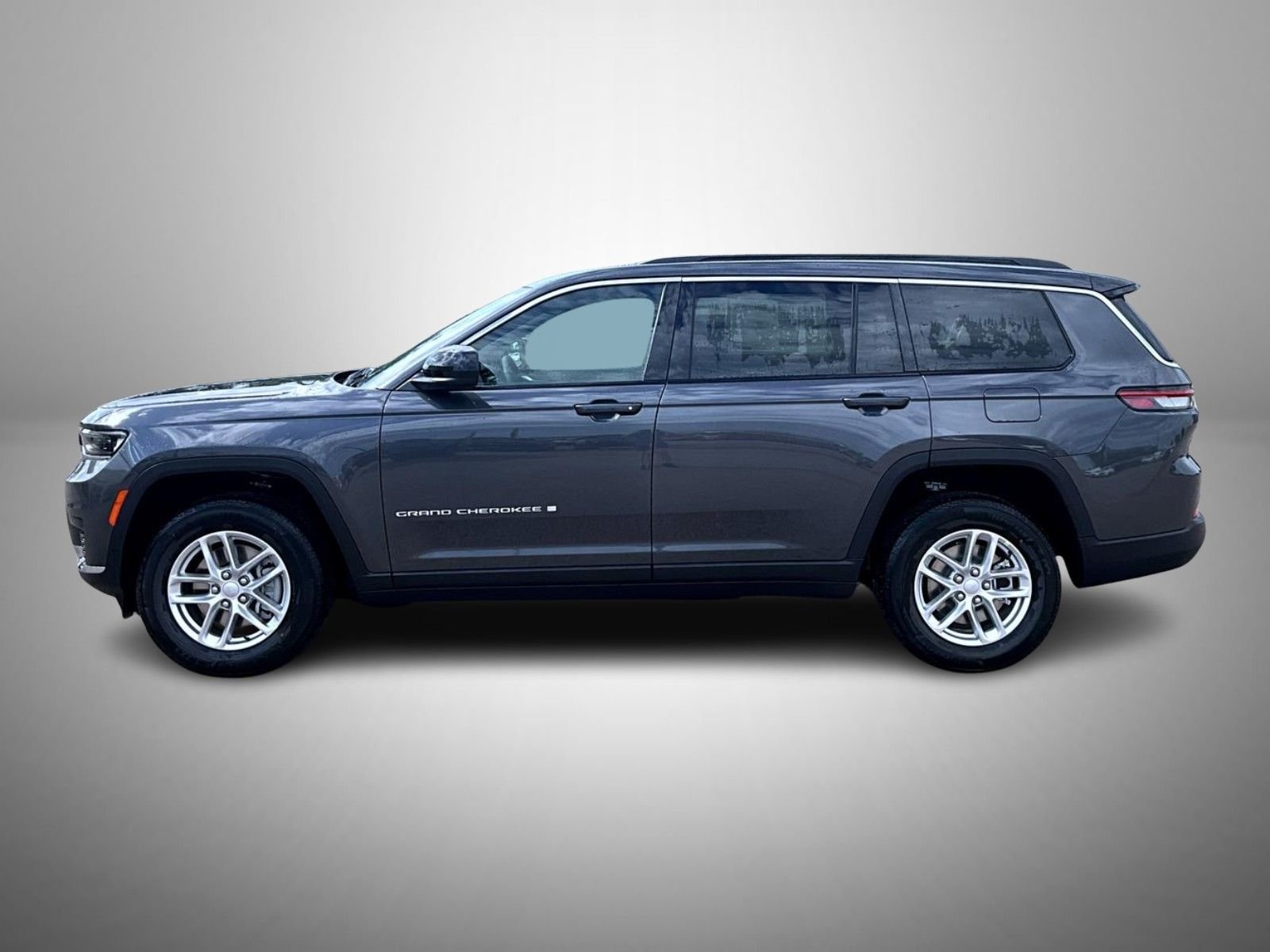 New 2026 Baltic Gray Metallic Clear-Coat Exterior Paint Jeep Laredo image 8
