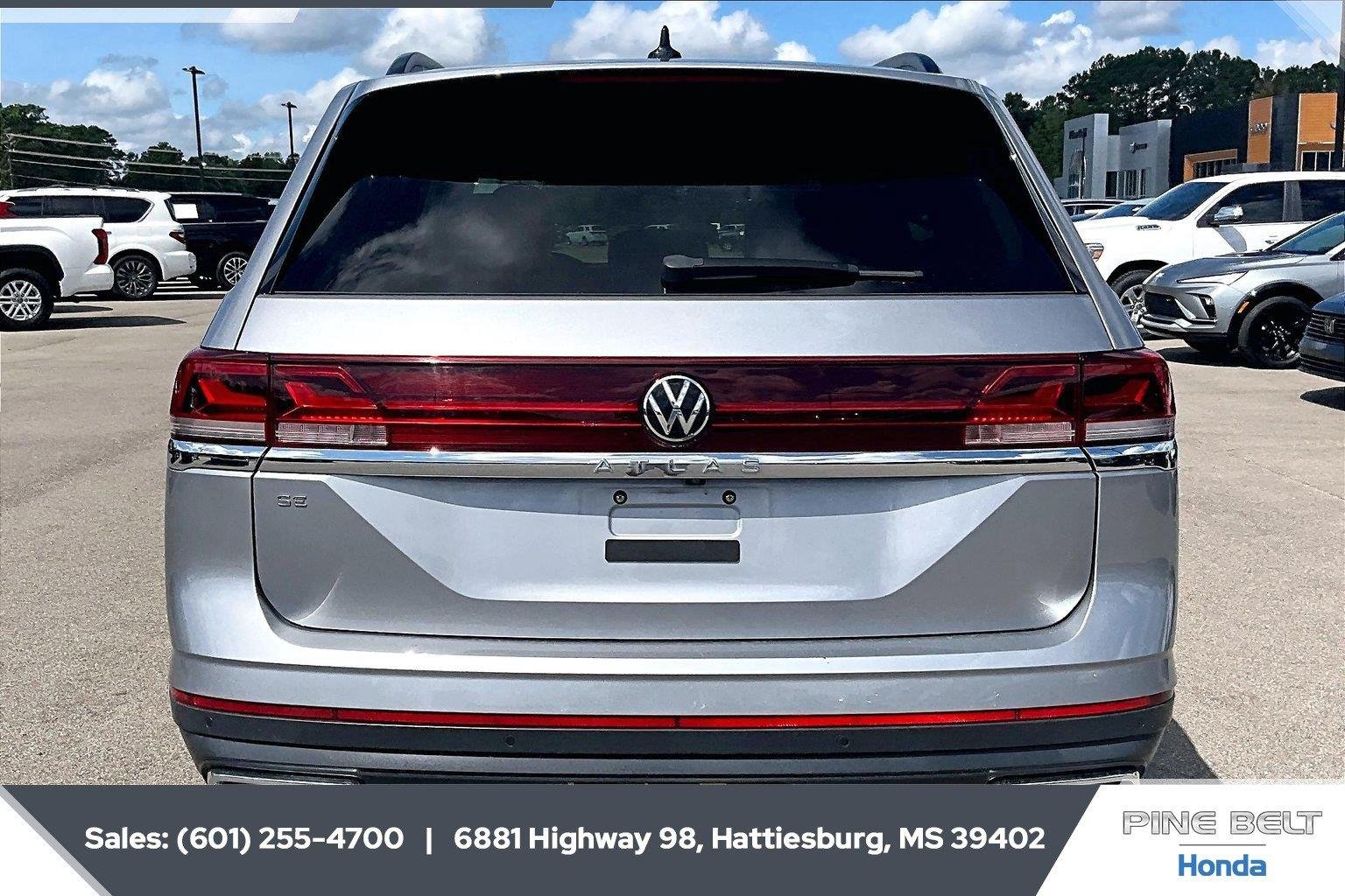 Used 2024 Silver Mist Metallic Volkswagen 2.0T SE w/Technology image 4