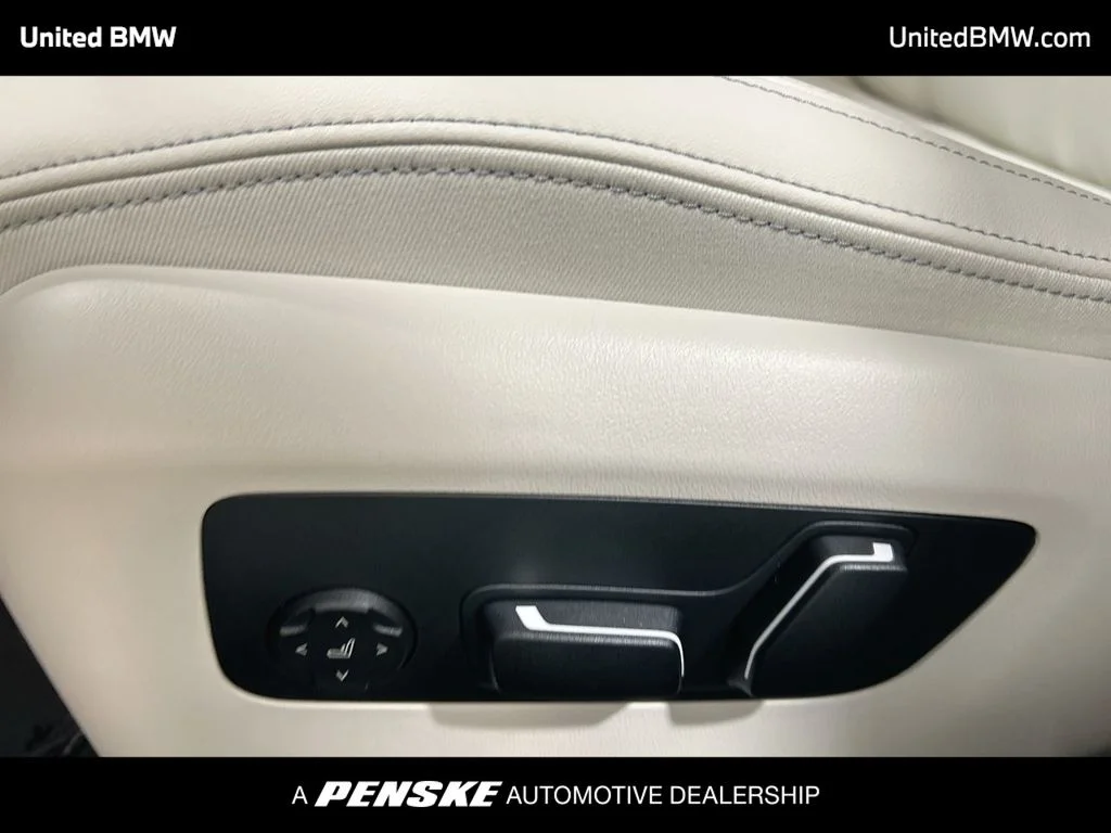 Used 2026 Tanzanite Blue II Metallic BMW 530i image 12