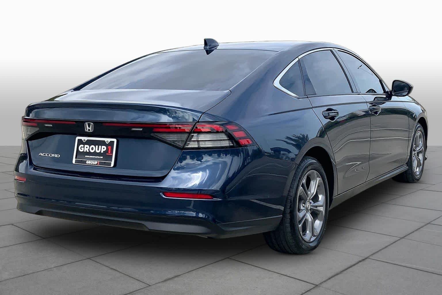 Used 2024 Canyon River Blue Metallic Honda EX image 13