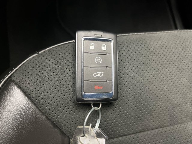 Used 2025 Silver Zynith Jeep Altitude X image 33