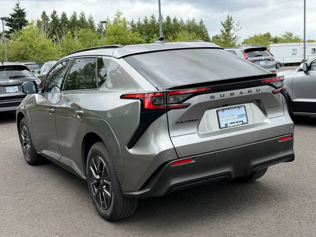 Used 2026 Carbon Subaru Premium image 6
