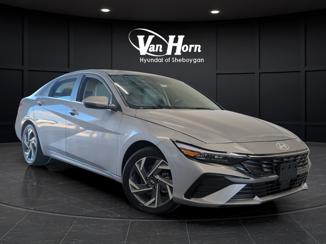 Certified Used 2025 Fluid Metal Hyundai Limited image 1