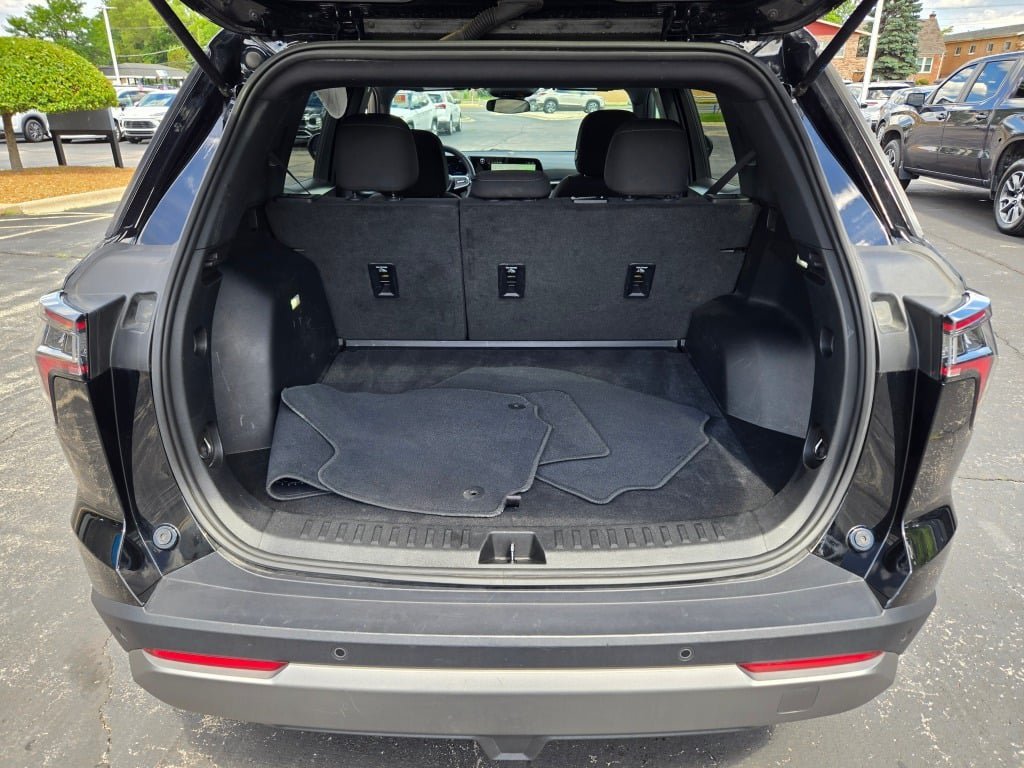 2025 Chevrolet Equinox LT - Photo 14