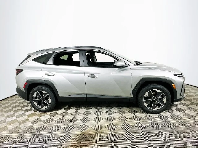New 2026 Silver Hyundai SEL image 2