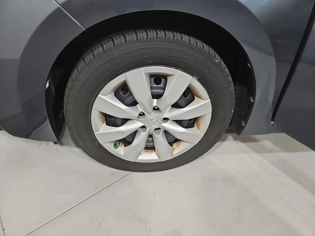 Used 2016 Gray Toyota LE image 26