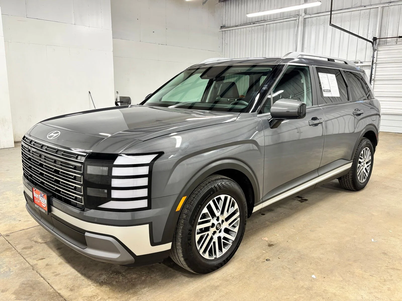 Used 2026 Gray Hyundai SEL Convenience image 3