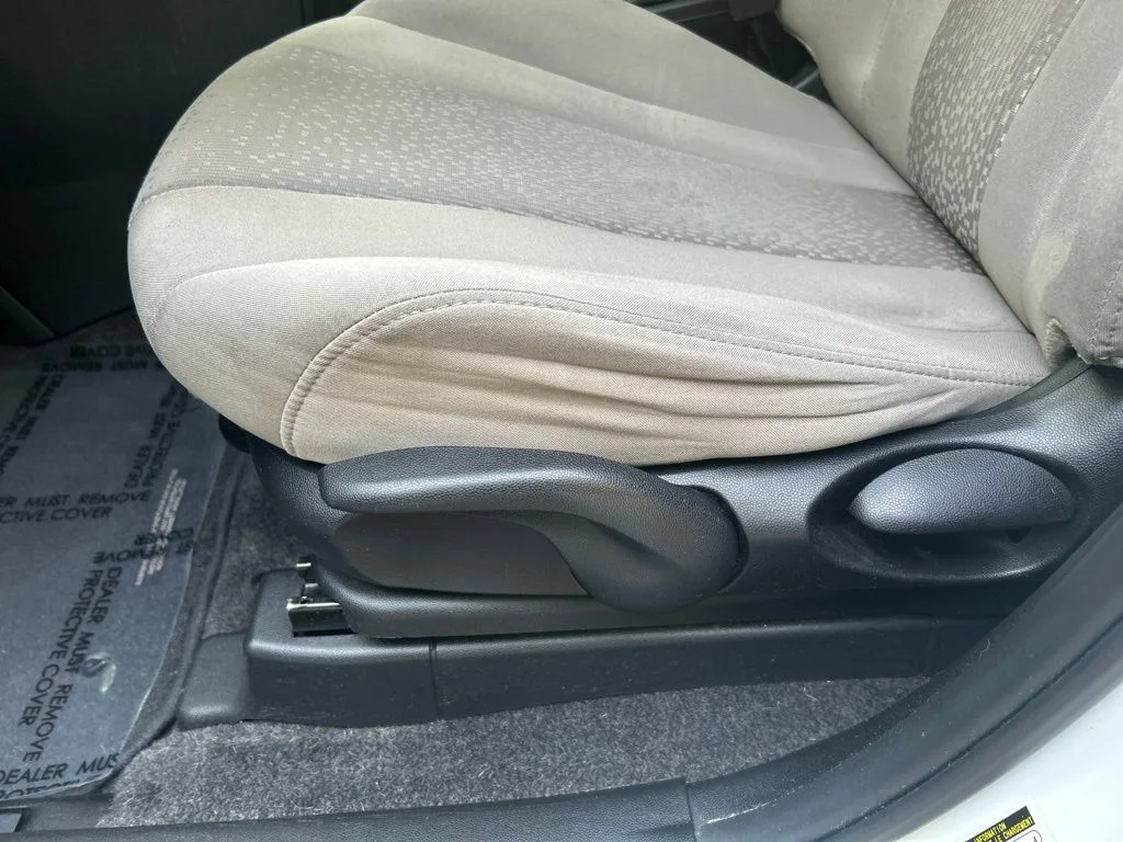 Used 2012 White Mazda Touring image 15