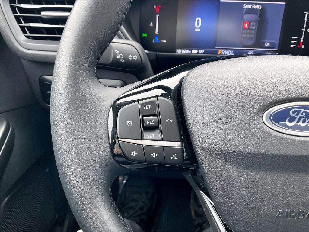 Used 2024 Black Metallic Ford Active image 21