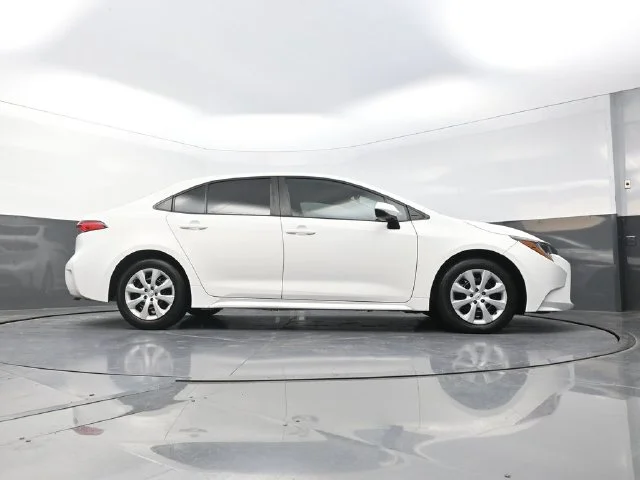 Used 2021 White Toyota LE image 38
