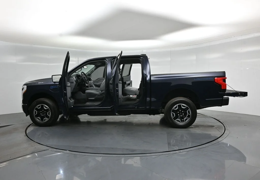 Certified Used 2024 Blue Ford Pro image 29