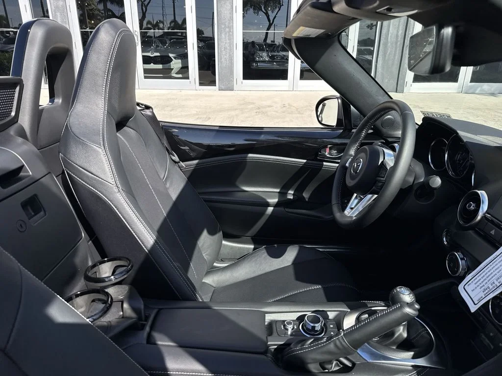 2025 Mazda MX-5 Miata Grand Touring - Photo 15