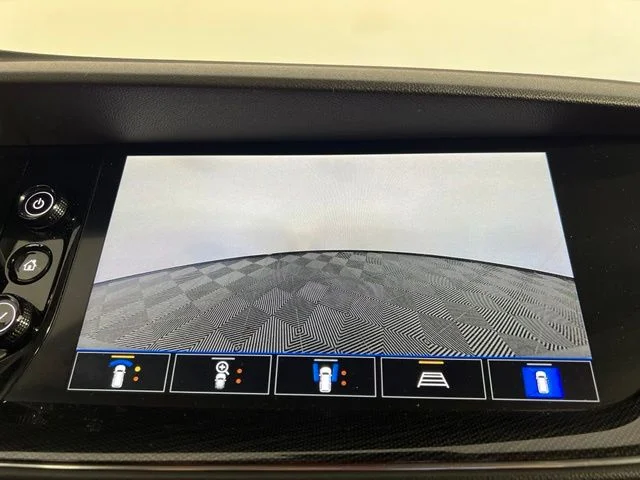 Used 2022 Black Buick Essence image 21