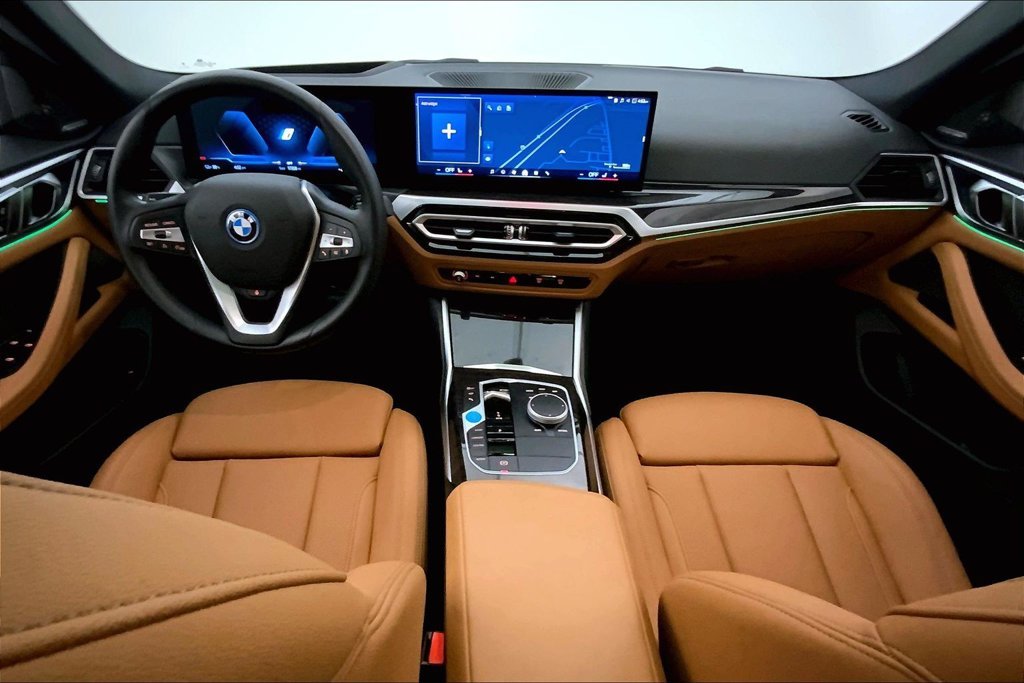 Certified Used 2024 Mineral White Metallic BMW  image 15