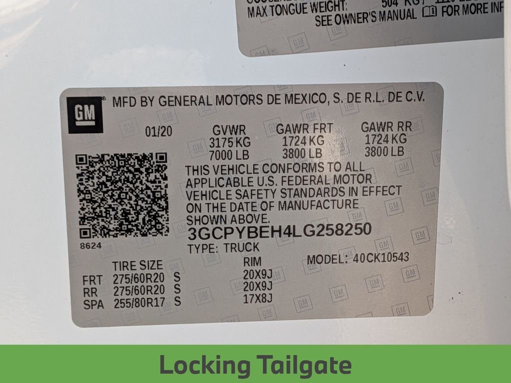 Used 2020 White Chevrolet Custom image 27