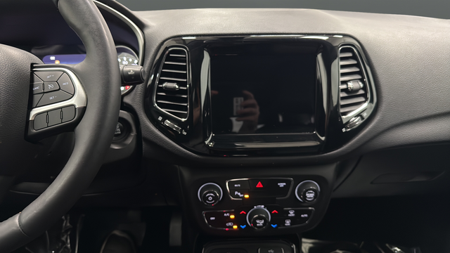 Used 2018 White Clearcoat Jeep Limited image 12