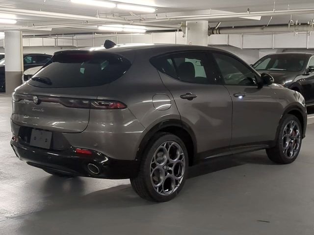 New 2025 Grigio (Gray) Ascari Metallic Exterior Paint Alfa Romeo Base image 7